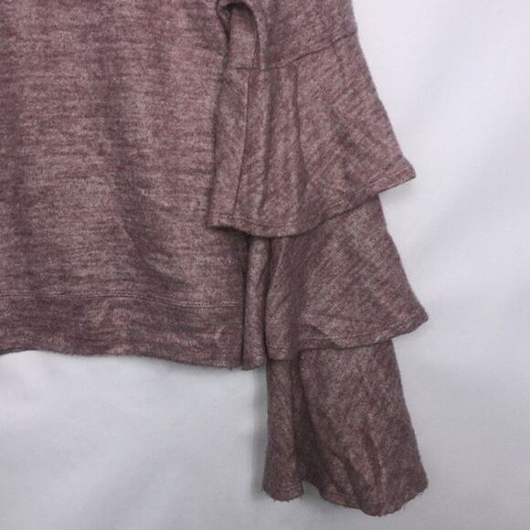 Takara Tiered Bell Sleeve Sweater Like New Small RM-B - Picture 3 of 7